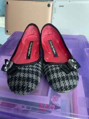 American Eagle Outfitters Black & Gray Houndstooth Ballet Flats with Gem Bow